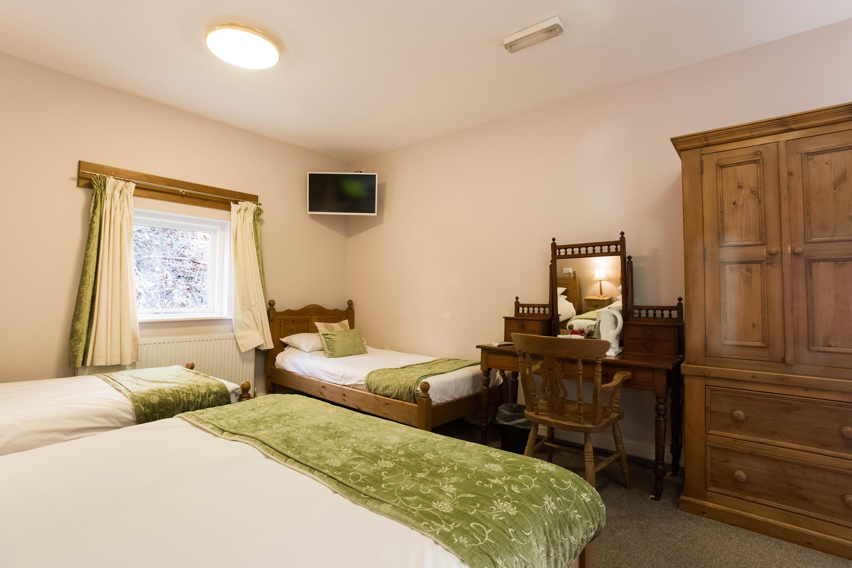 Oyo Ladybower Hotel