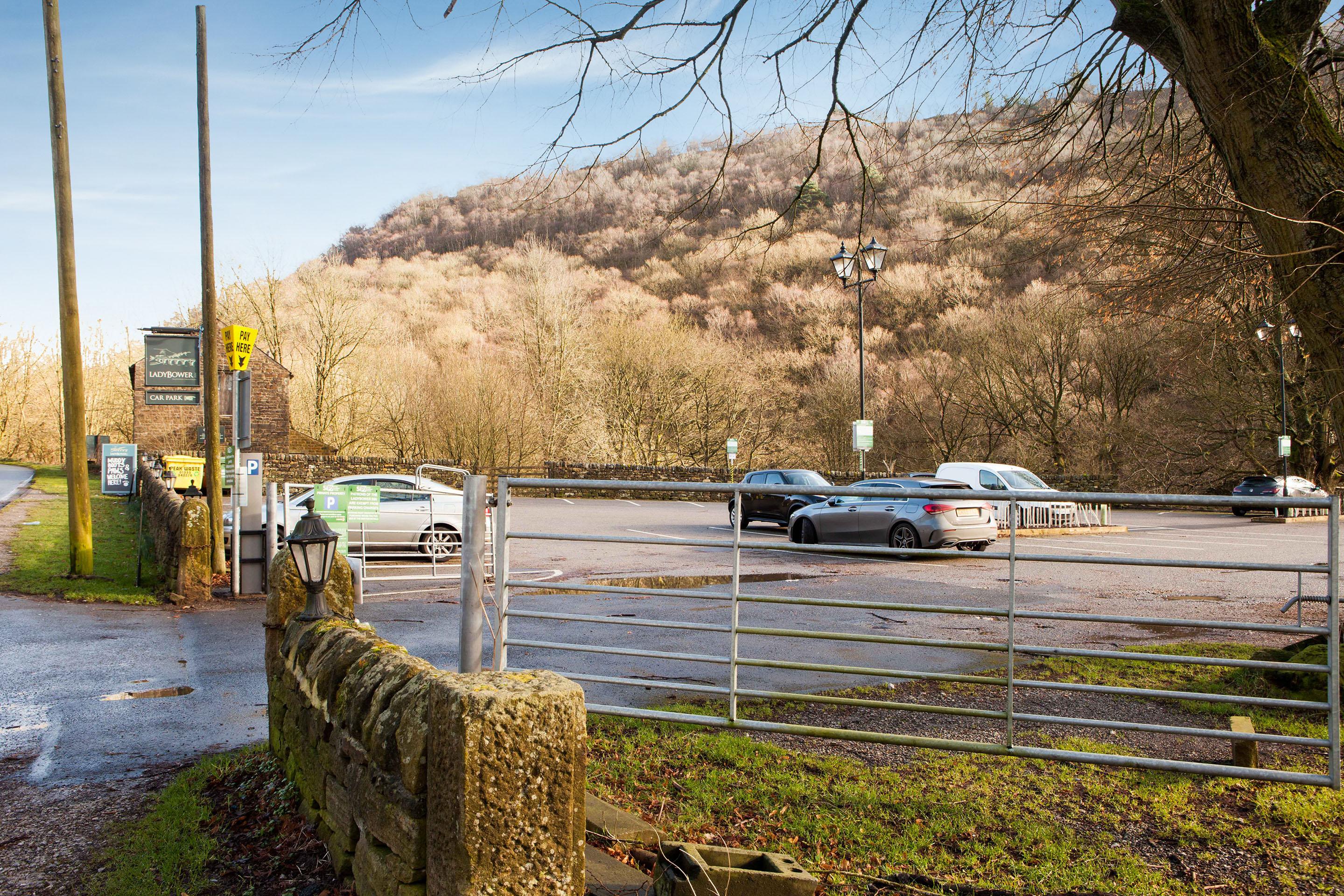 Oyo Ladybower 3*
