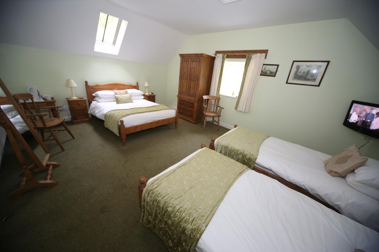 Oyo Ladybower Hotel